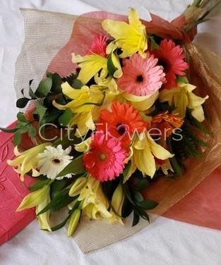 DIGNIFIED LOVE flowers CityFlowersIndia 