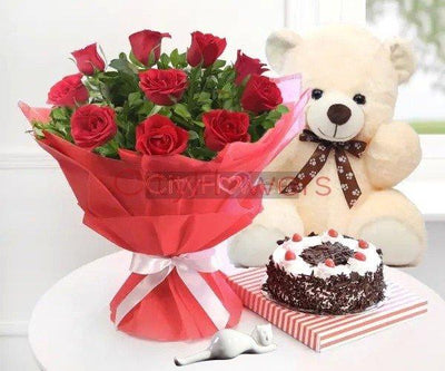LOVE SURPRISE WITH CAKE AND TEDDY flowers CityFlowersIndia 