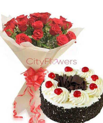 CHARMING LOVE WITH CAKE flowers CityFlowersIndia 