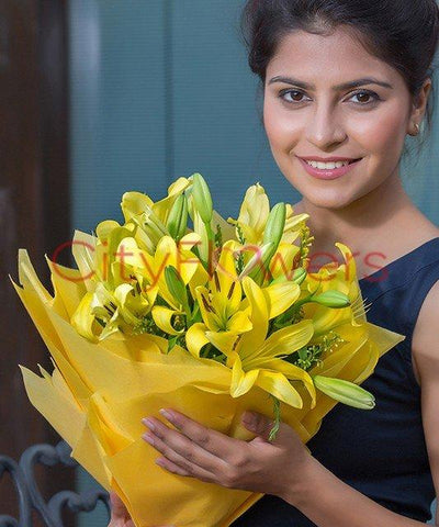 SUNSHINE YELLOW LILIES flowers CityFlowersIndia 