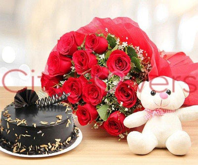 WHOM YOU LOVE WITH CAKE flowers CityFlowersIndia 