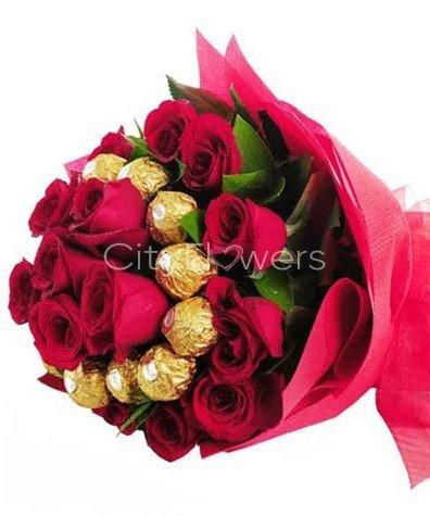 FERRERO CHOCOLATE BOUQUET flowers CityFlowersIndia 