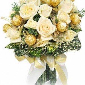 Choco Ferrero Rocher Bouquet flowers CityFlowersIndia 