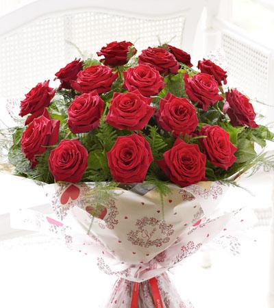Sweet Victorian - 15 Roses flowers CityFlowersIndia 