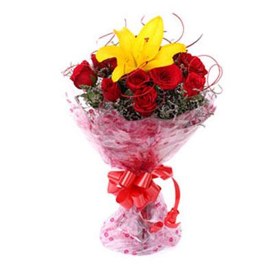 Friendly Love Bouquet flowers CityFlowersIndia 