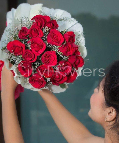 GENEROUS ROSES flowers CityFlowersIndia 